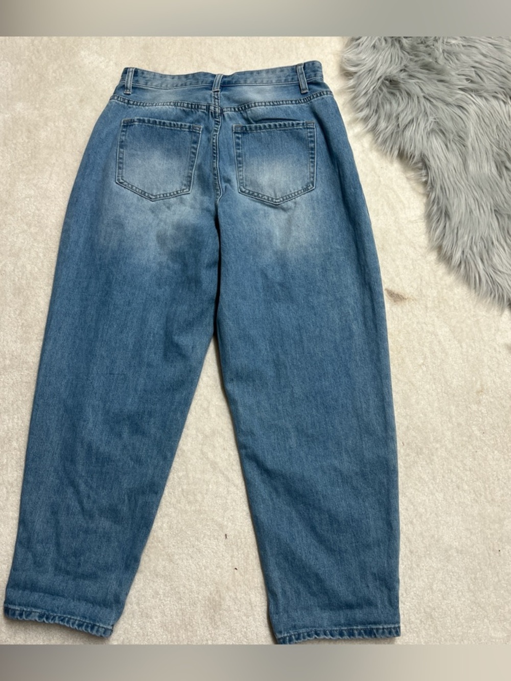 YMI High Rise Straight Leg Jeans Women’s  Size 11/30 Light Wash Relaxed fit Mom - Picture 2 of 8